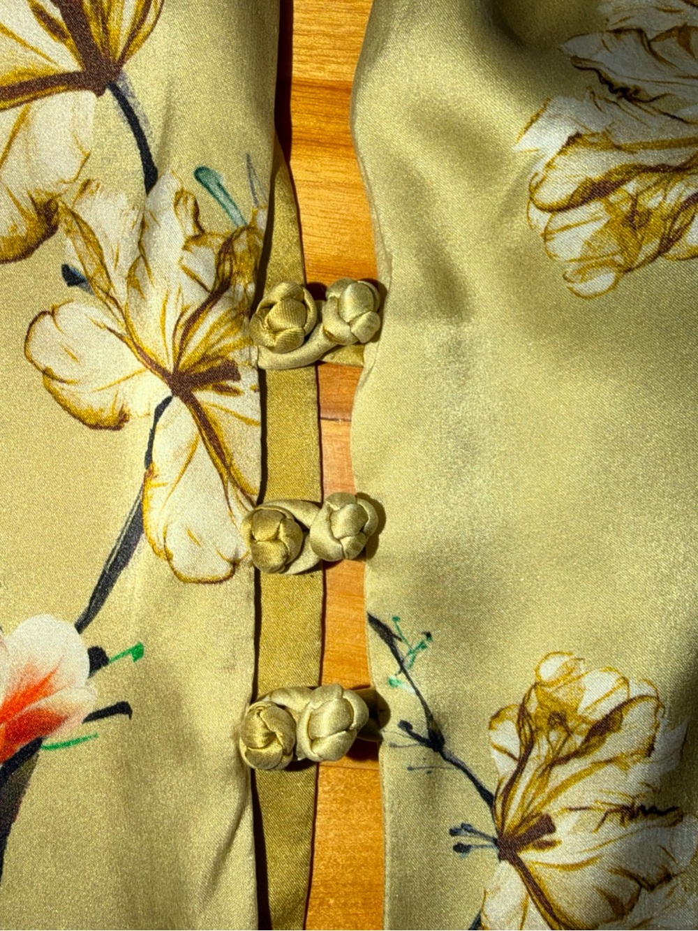 WOO of Shanghai 100% Silk Floral Luxury Scarf Wrap Shawl Pleated Convertible - Picture 5 of 10